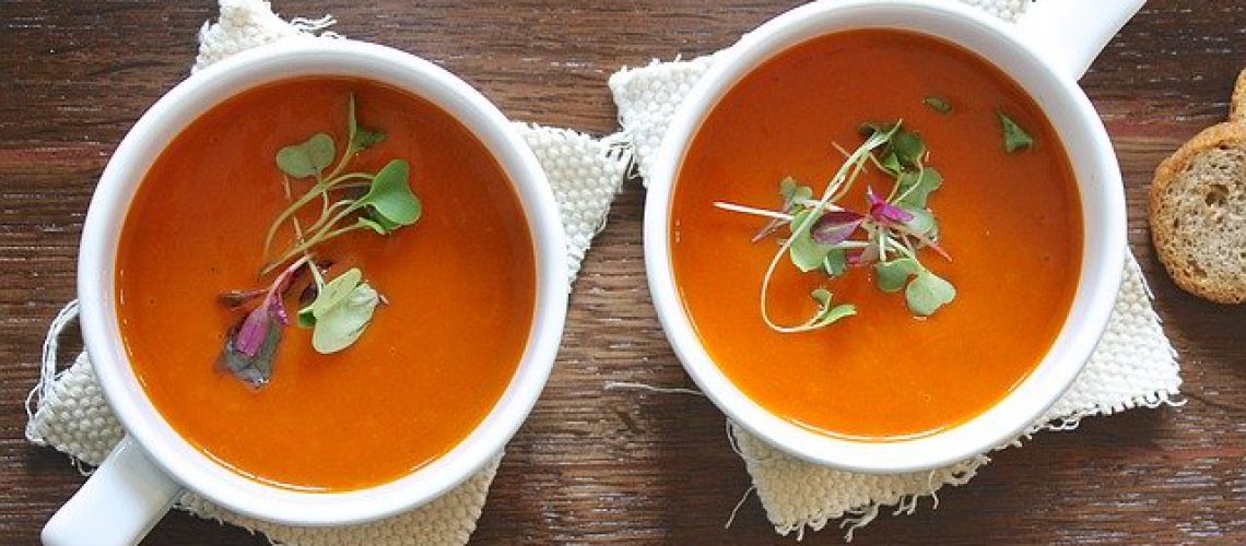 מרק עדשים כתומות